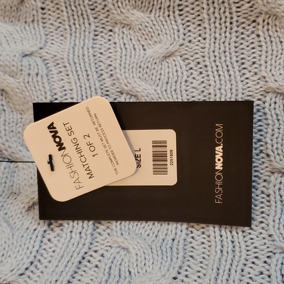 Fashion Nova sweater set - Picture 5 of 16